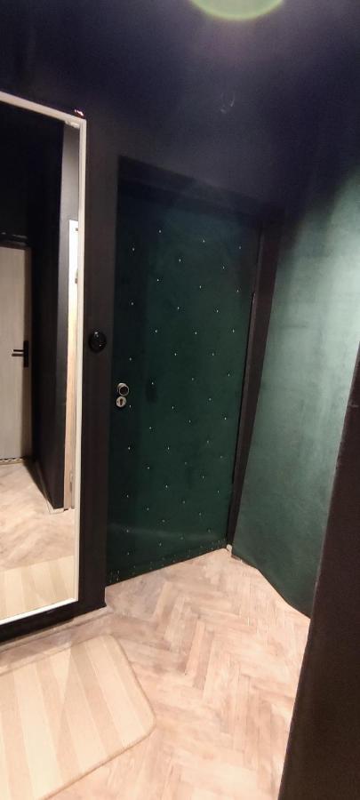 Private Apartament Wroniecka 6 - Parking Poznan Dış mekan fotoğraf